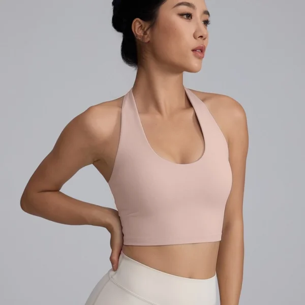 cn-11134207-820l4-mncjrf6f72mef6 Halter Neck Sports Bra