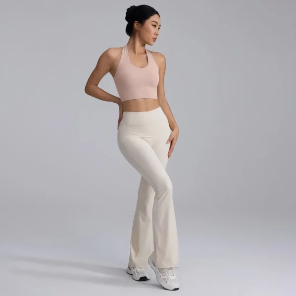 cn-11134207-820l4-mncjrf6ld0cic6 Halter Neck Sports Bra